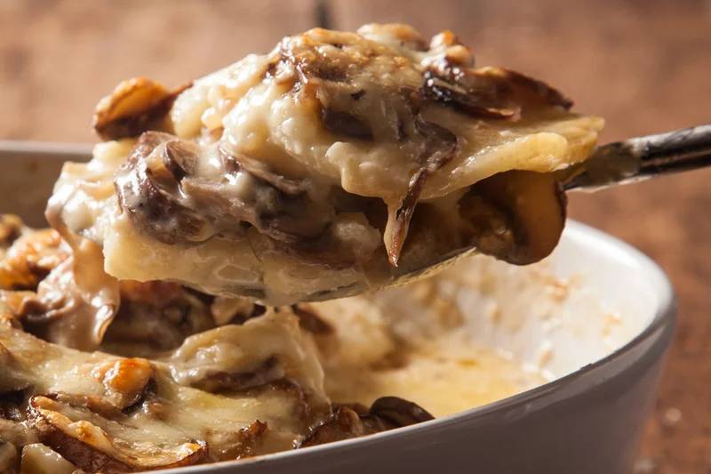 Mushroom potato gratin with cheese and cream